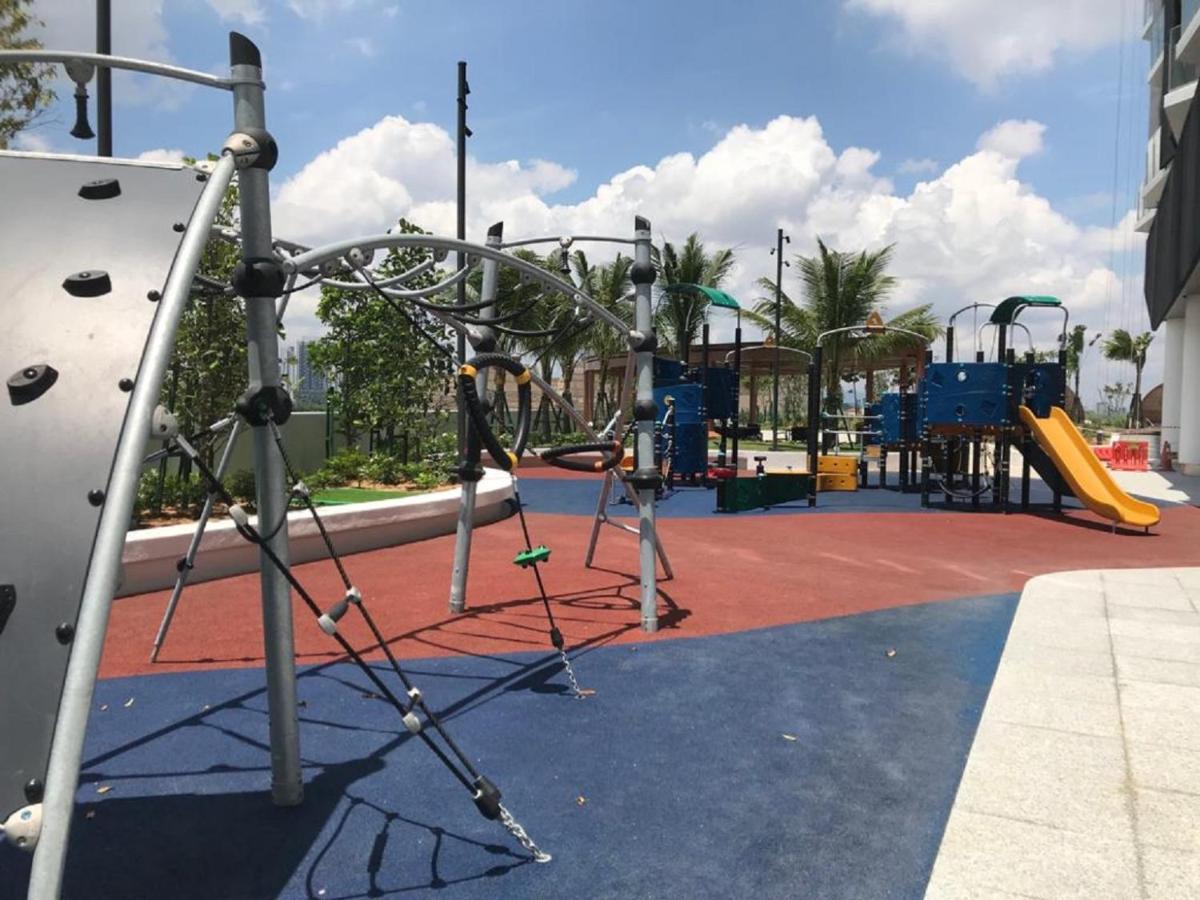 נוסג'יה Almas Suite Puteri Harbour-T- Legoland-Jb新山- Sg新加坡 מראה חיצוני תמונה